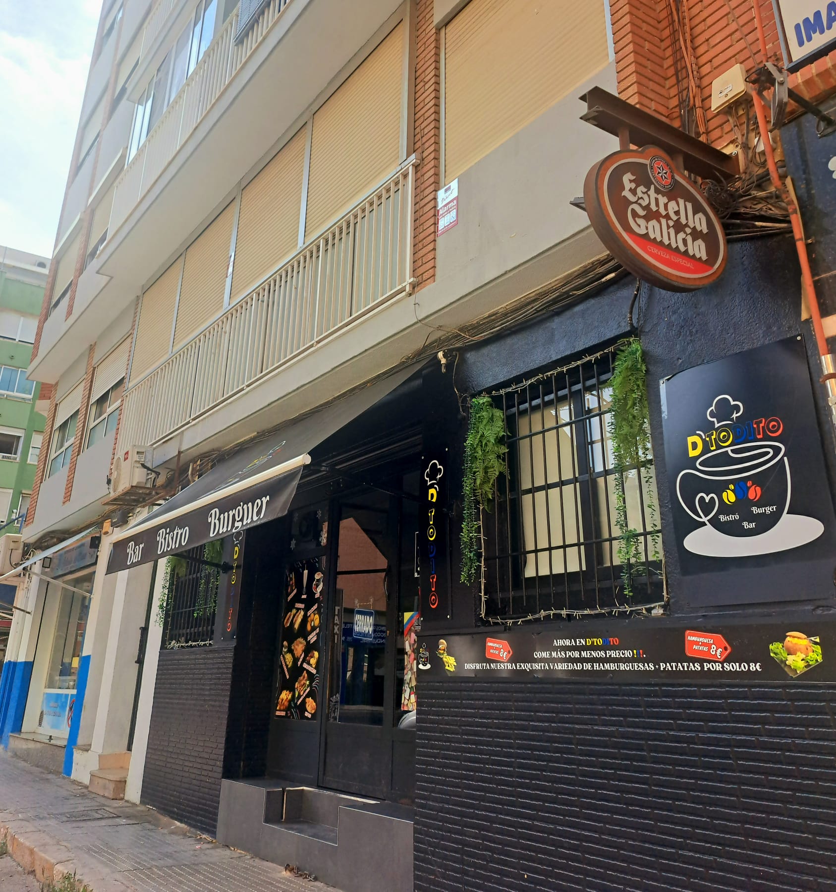 Brasa y mesa de D´todito en Alicante